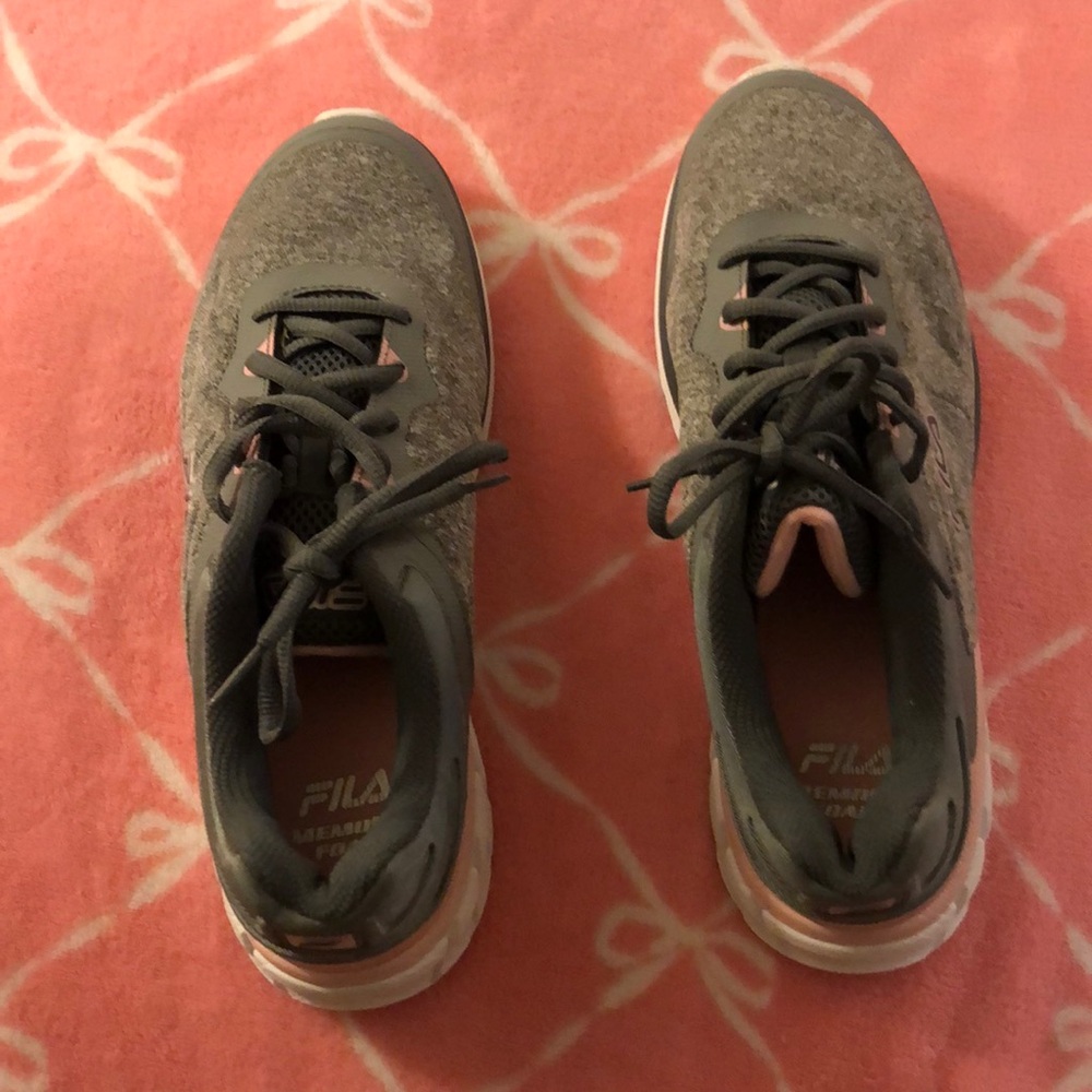 Women’s Running Shoes
